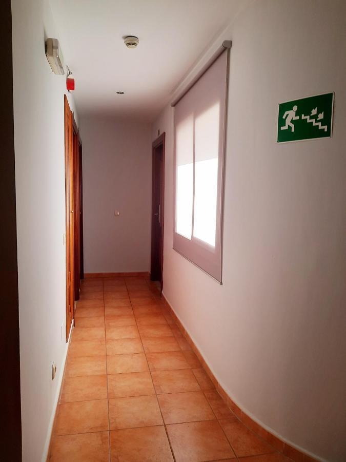 Hostal La Colonia マルベーリャ エクステリア 写真